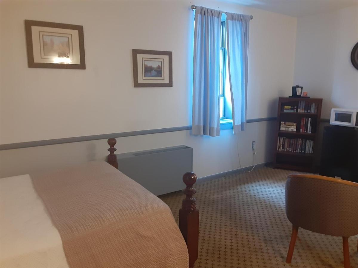 The Charles Inn Bangor Esterno foto